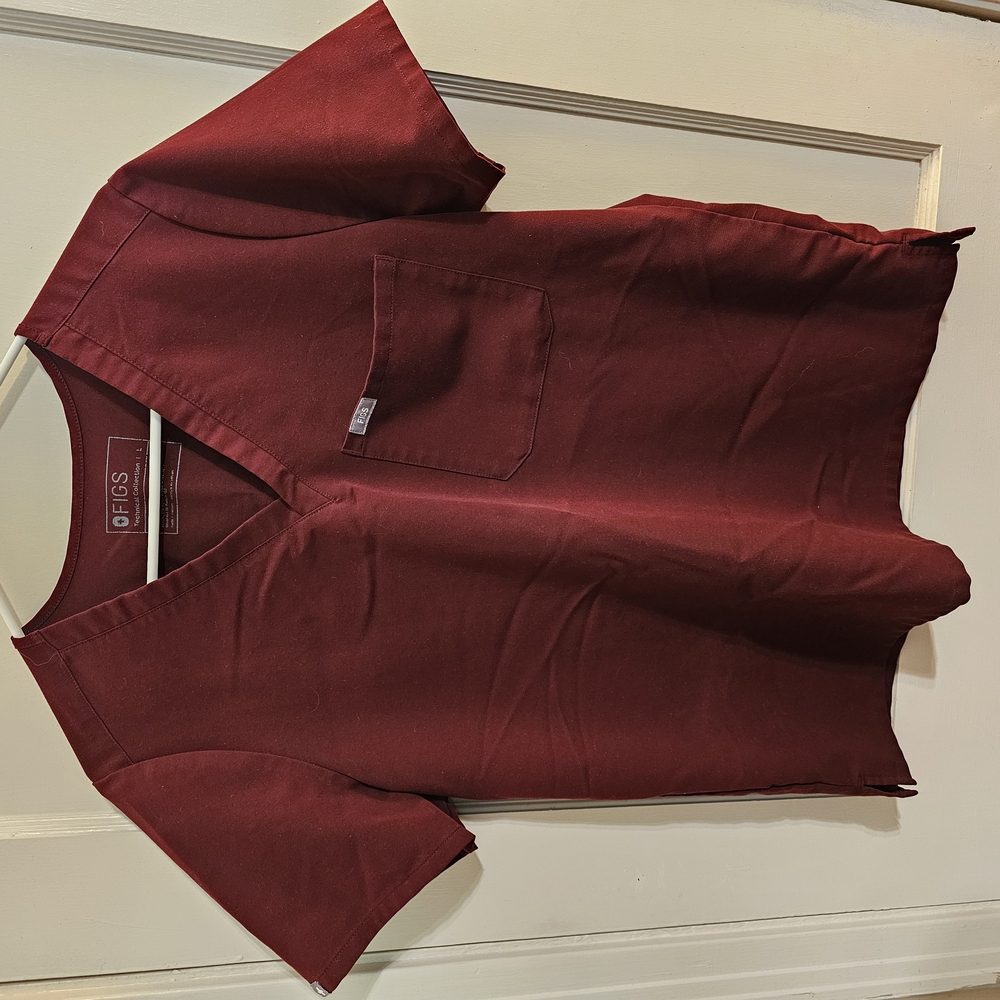 Women's Burgundy Top
